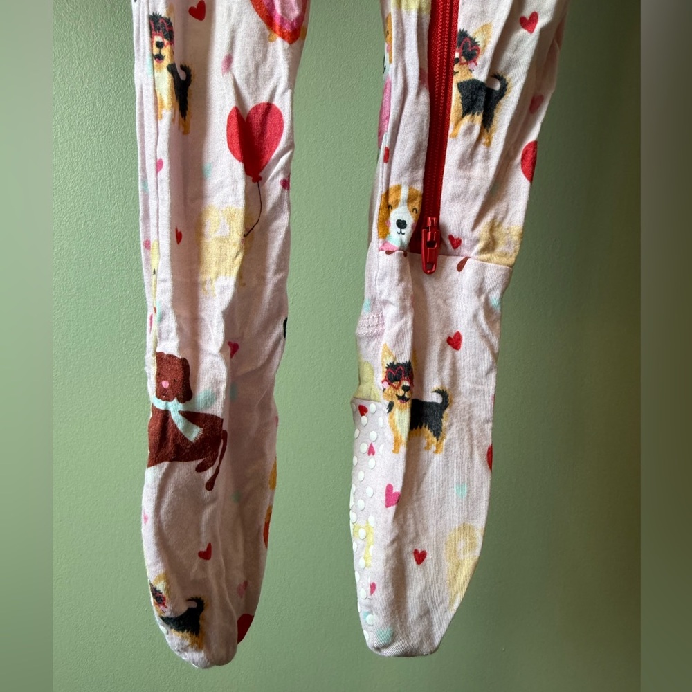 Luv Pups Valentine’s Day Bamboo Footsie Sleeper by Macaron+Me - EUC - Picture 3 of 7